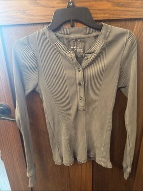 aerie Ribbed Henley Top in Charcoal Gray
